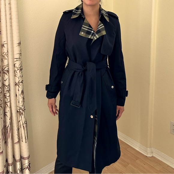 Burberry Sandridge trench coat size 2 rare color - Picture 8 of 8